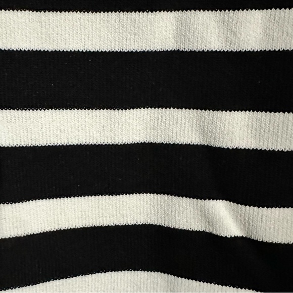 Woman’s striped shirt 👚 - Picture 6 of 6